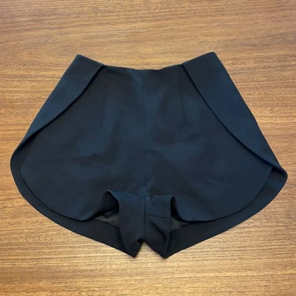 Finders Keepers Pants - Finders Keepers shorts